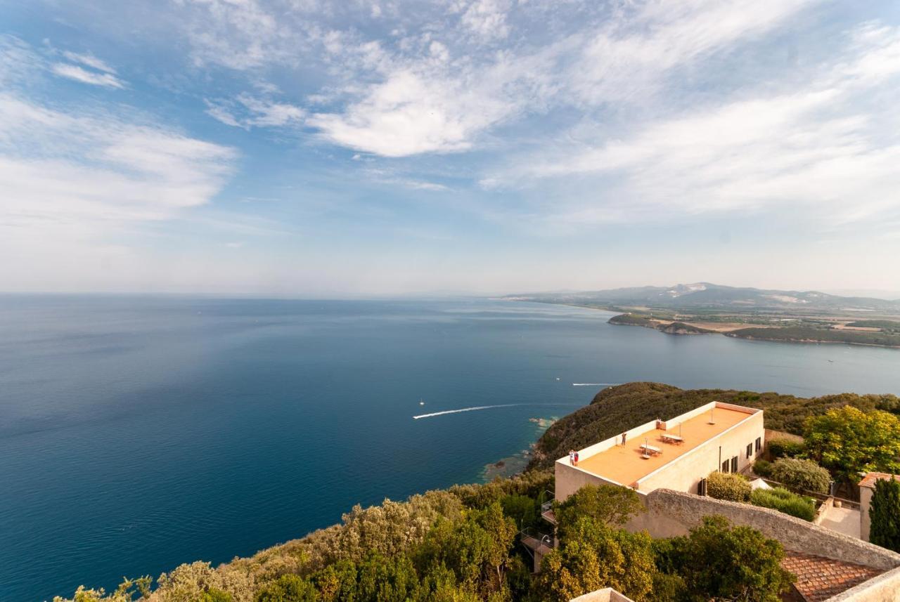 Castello Di Populonia Villa A Mare 외부 사진