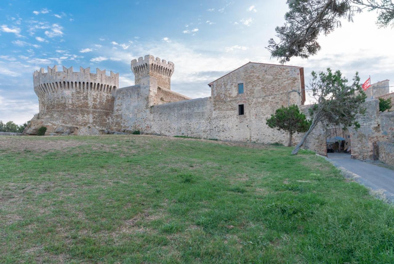 Castello Di Populonia Villa A Mare 외부 사진