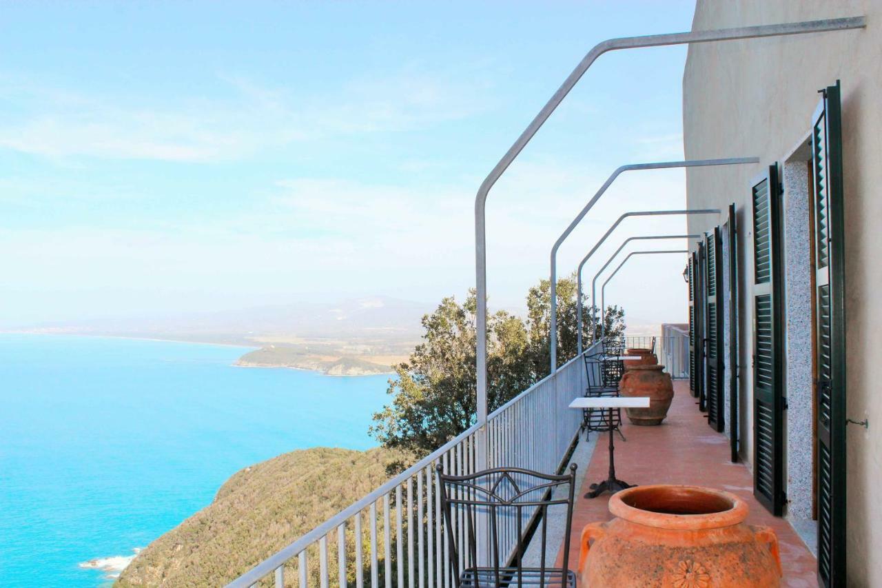 Castello Di Populonia Villa A Mare 외부 사진