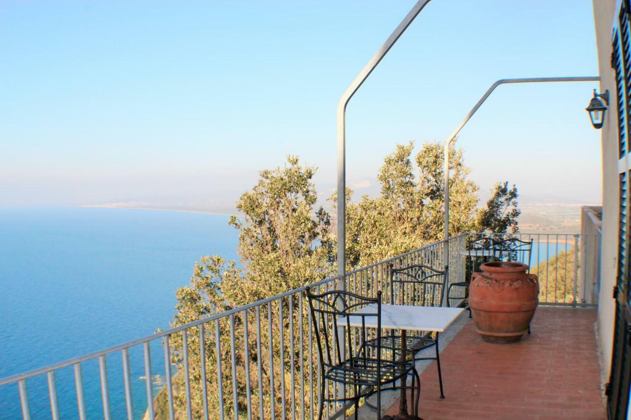 Castello Di Populonia Villa A Mare 외부 사진