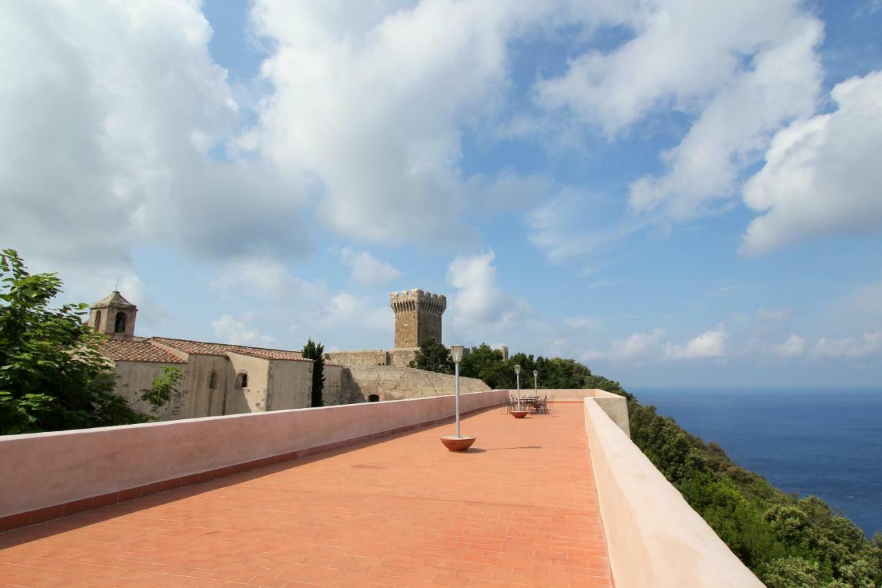 Castello Di Populonia Villa A Mare 외부 사진